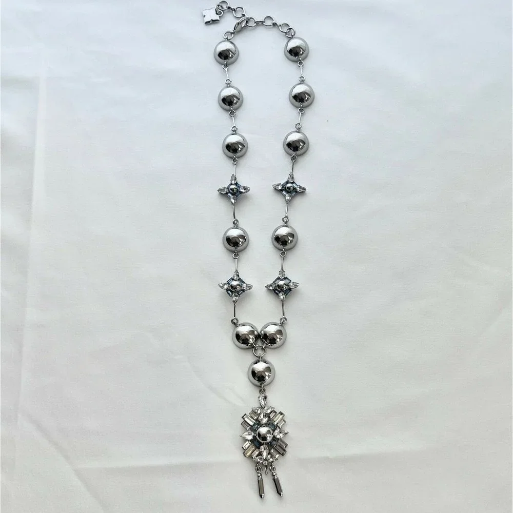 Silver Chrome Blue Crystal Fashion Necklace Never Worn Stunning‎